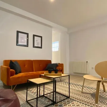 Estudio A Estrenar Totalmente Nuevo En Camelias.